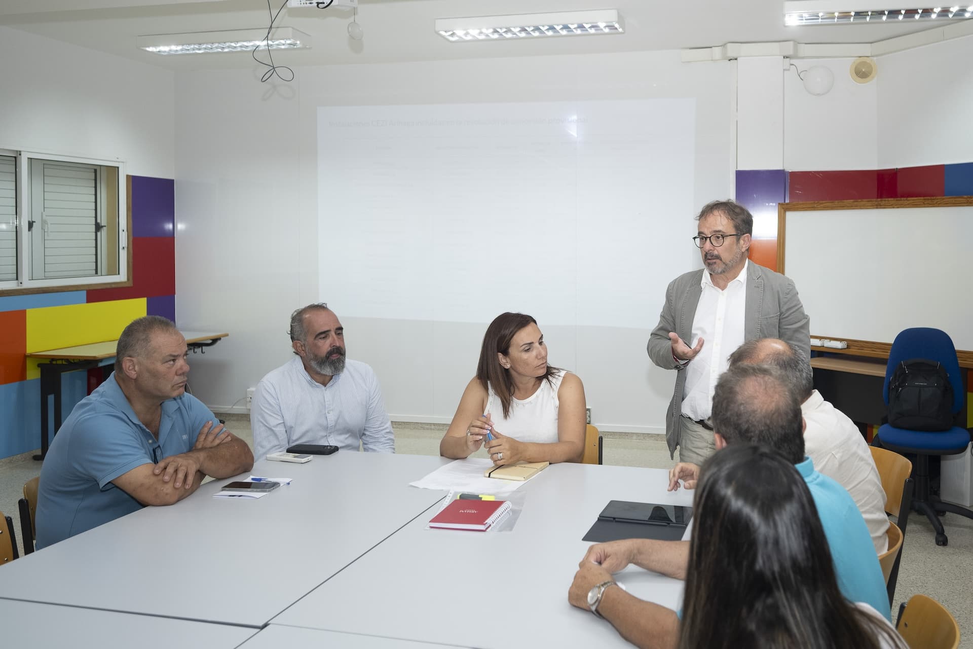 Las comunidades energéticas industriales de Arinaga y Jinámar sacan a concurso las oficinas técnicas